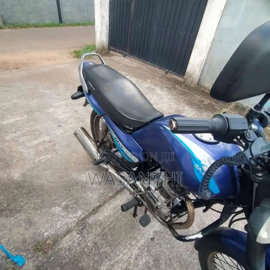 Bajaj Caliber 2006 Motorbike (Used)
