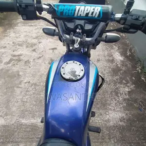 Bajaj Caliber 2006 Motorbike (Used)