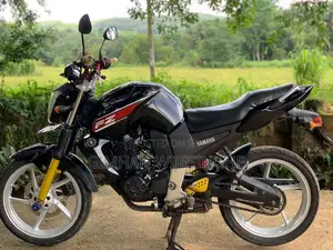 Yamaha FZ 2011 Motorbike (Used)