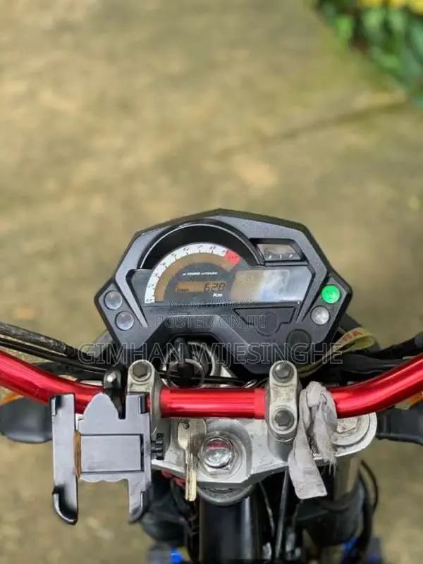 Yamaha FZ 2011 Motorbike (Used)