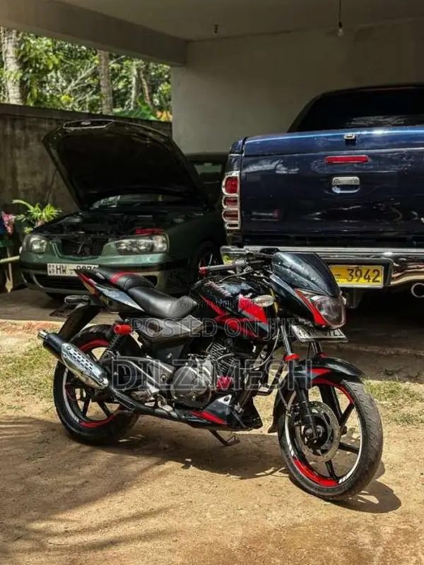 Bajaj Pulsar 180 2010 Motorbike (Used)