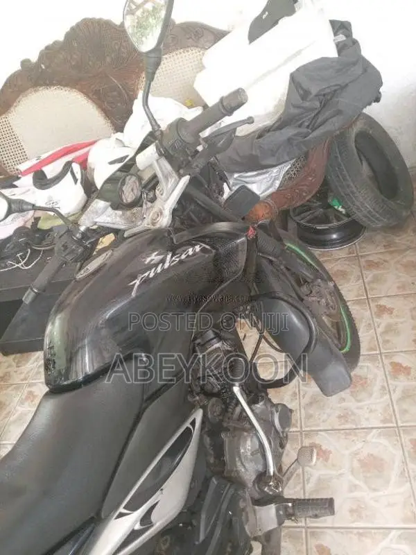 Bajaj Pulsar 135 2012 Motorbike (Used)