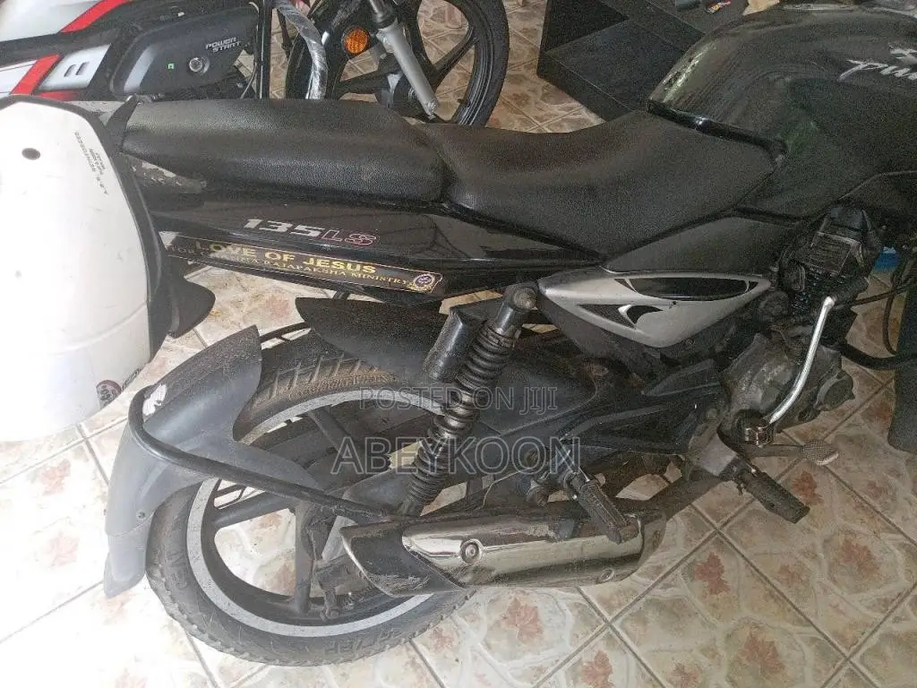 Bajaj Pulsar 135 2012 Motorbike (Used)