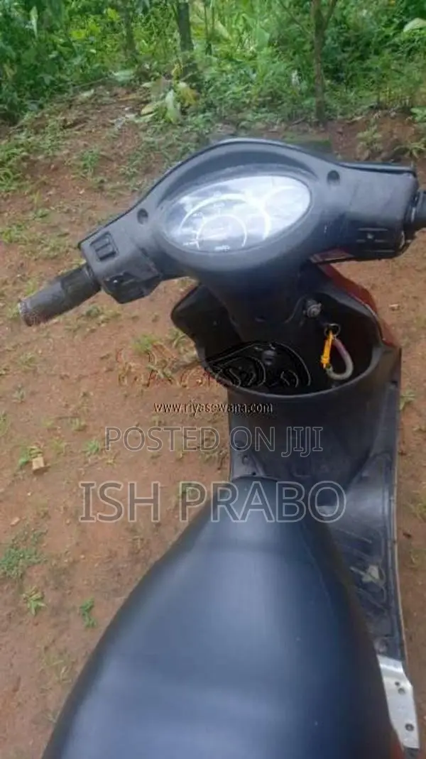 Kinetic Kine100 2009 Motorbike (Used)