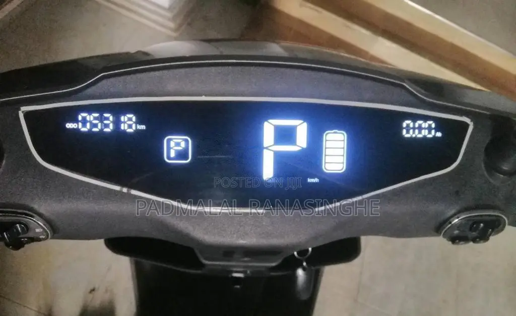 Yadea T5 2025 Motorbike (Used)