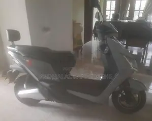 Yadea T5 2025 Motorbike (Used)
