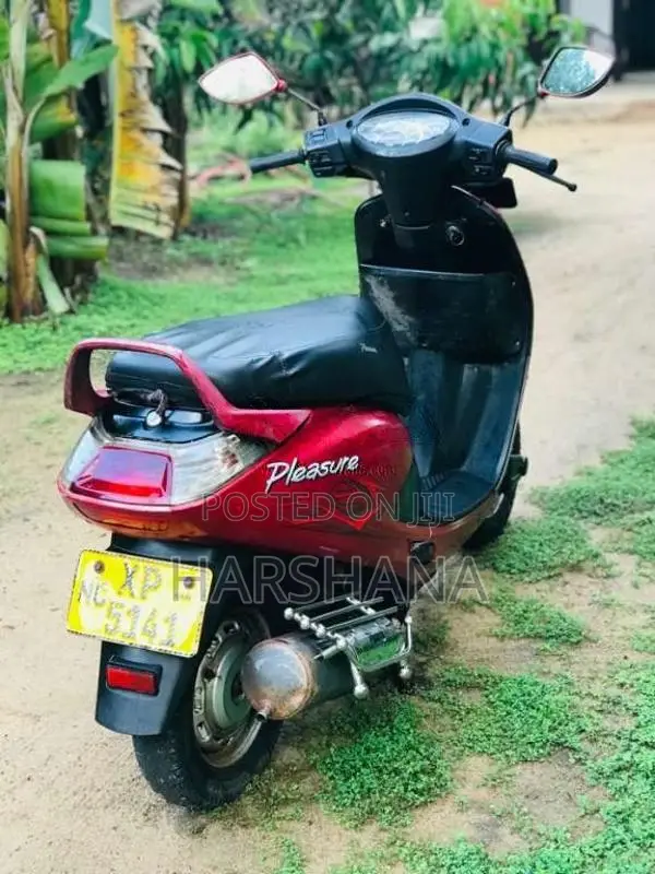 Hero Pleasure 2012 Motorbike (Used)