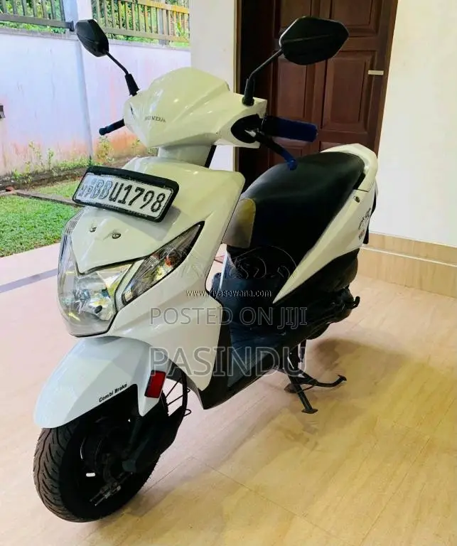 Honda Dio 2014 Motorbike (Used)