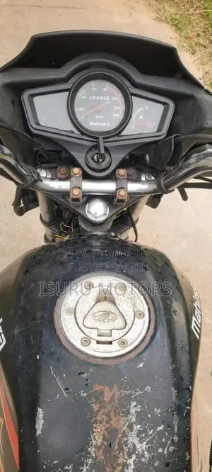 Mahindra 100 2017 Motorbike (Used)