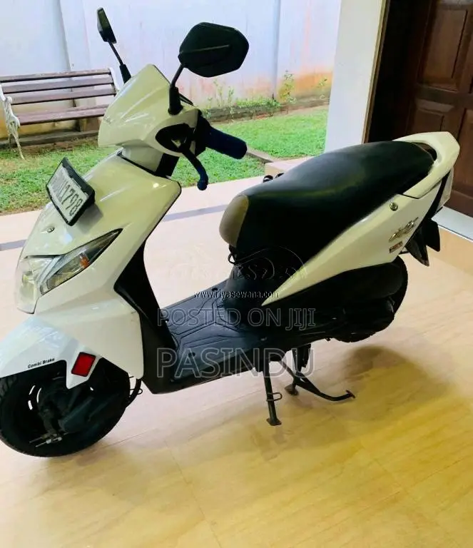 Honda Dio 2014 Motorbike (Used)