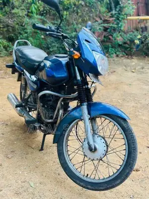 Bajaj Caliber 2004 Motorbike (Used)