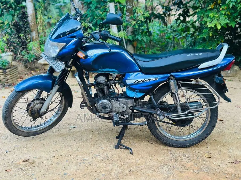 Bajaj Caliber 2004 Motorbike (Used)