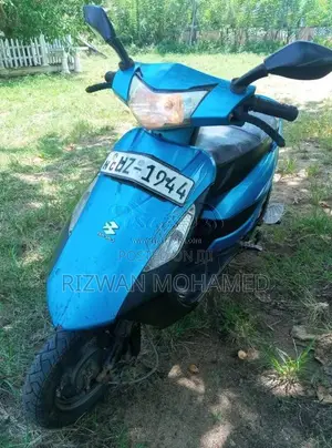 Bajaj Bajaj 2013 Motorbike (Used)
