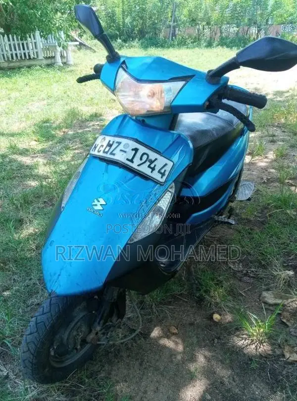 Bajaj Bajaj 2013 Motorbike (Used)