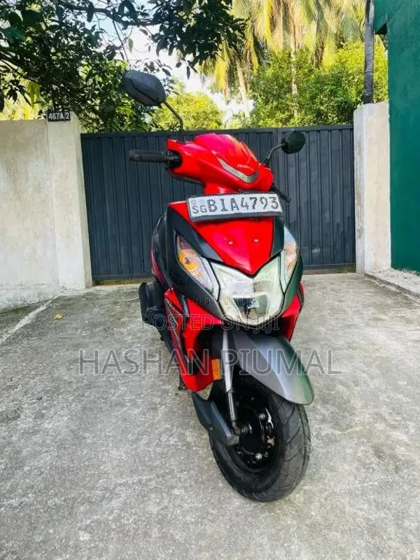 Honda Dio 2019 Motorbike (Used)