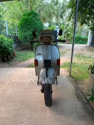 Vespa LML 1990 Motorbike (Used)