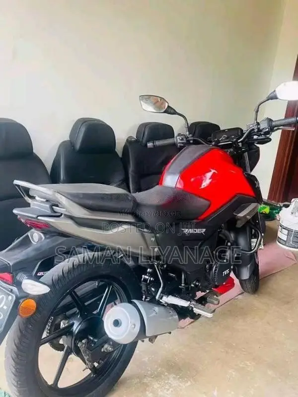 TVS Raider 2025 Motorbike (Used)