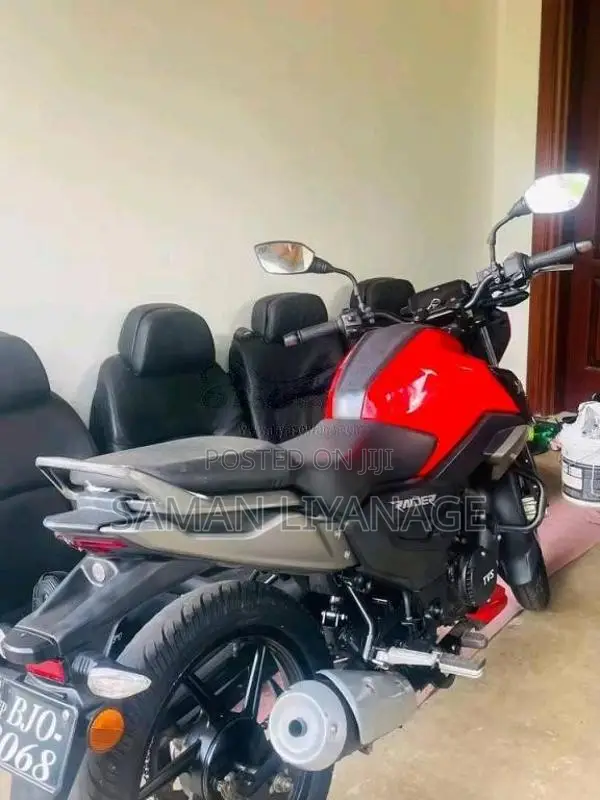 TVS Raider 2025 Motorbike (Used)