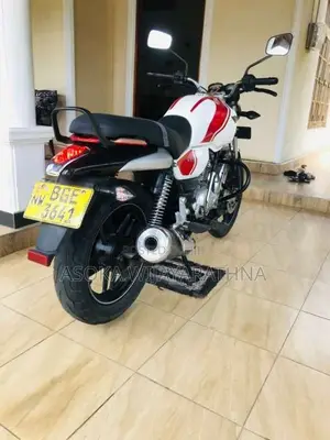 Bajaj V15 2016 Motorbike (Used)