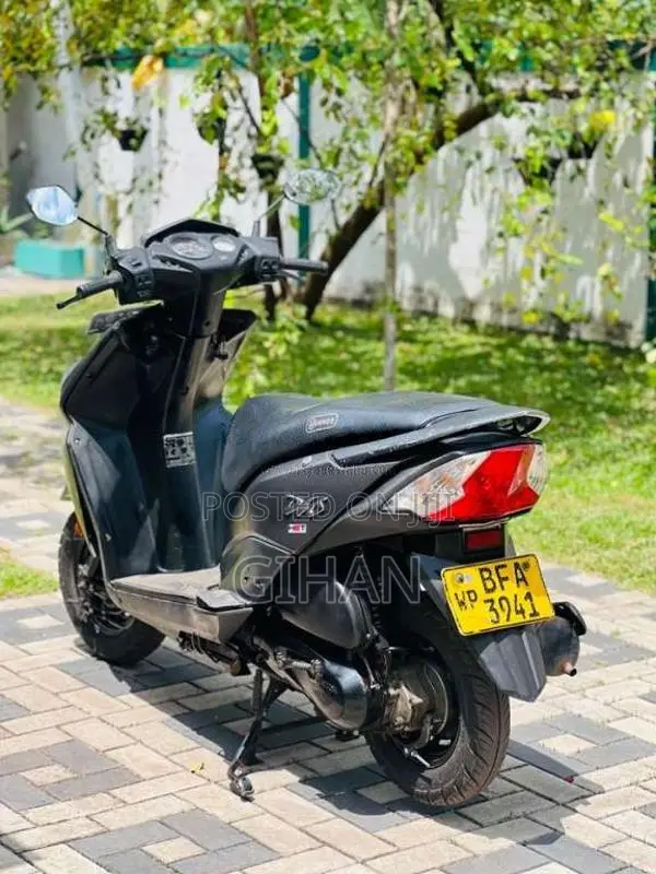 Honda Dio 2017 Motorbike (Used)
