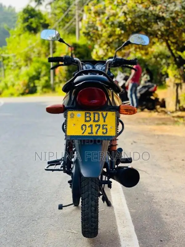 Bajaj Platina 2016 Motorbike (Used)