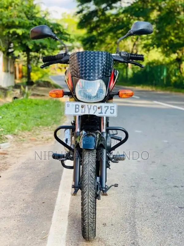 Bajaj Platina 2016 Motorbike (Used)