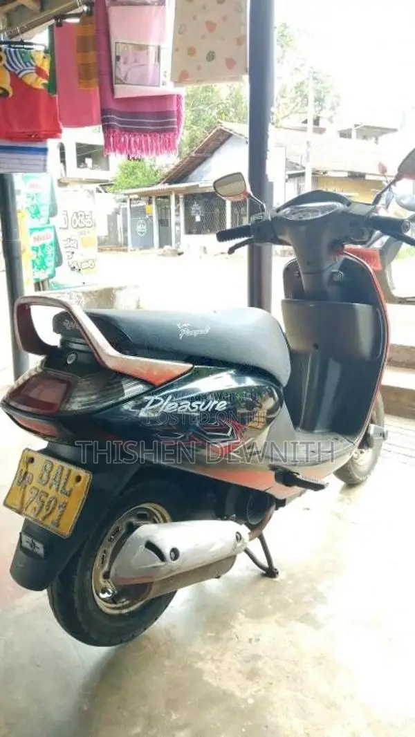 Hero Pleasure 2013 Motorbike (Used)