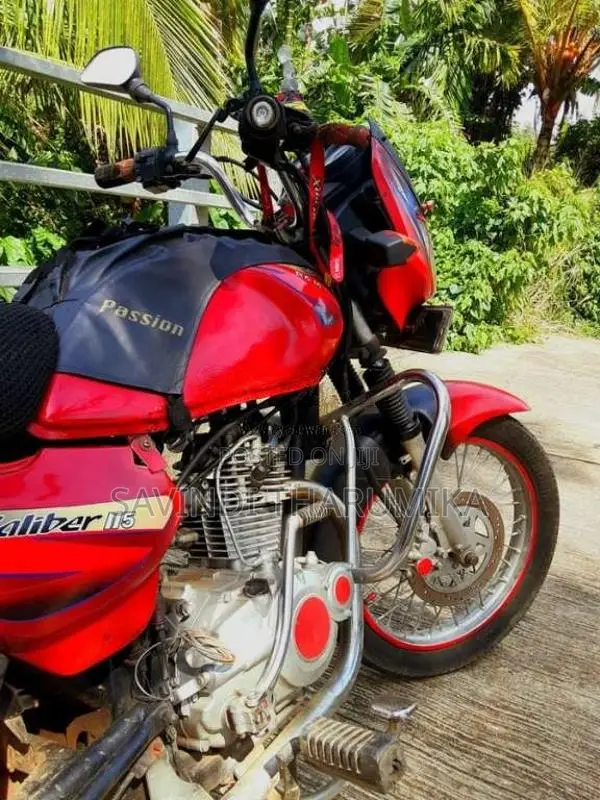 Bajaj Caliber 2003 Motorbike (Used)