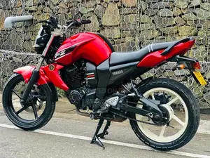 Yamaha FZ 2015 Motorbike (Used)
