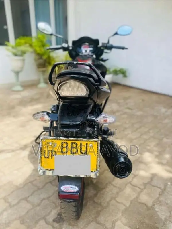 Hero Hunk 2014 Motorbike (Used)