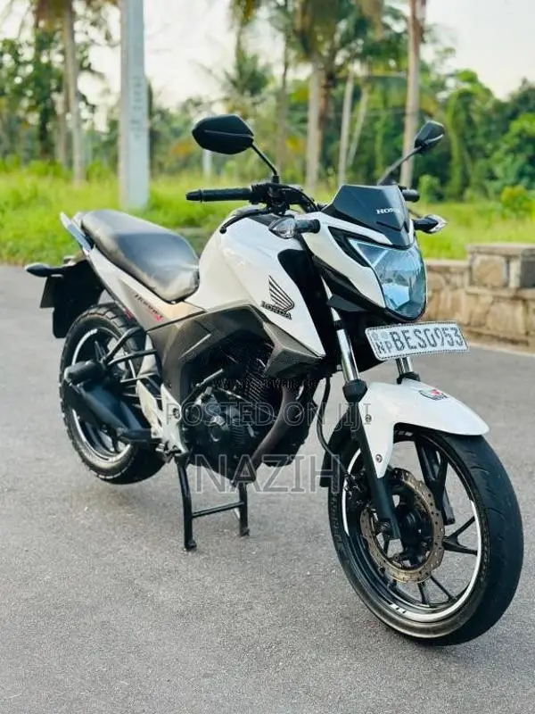 Honda Hornet 2016 Motorbike (Used)