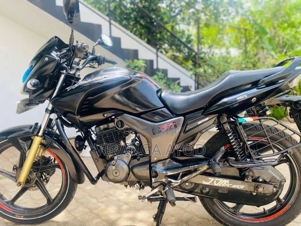 Hero Hunk 2014 Motorbike (Used)