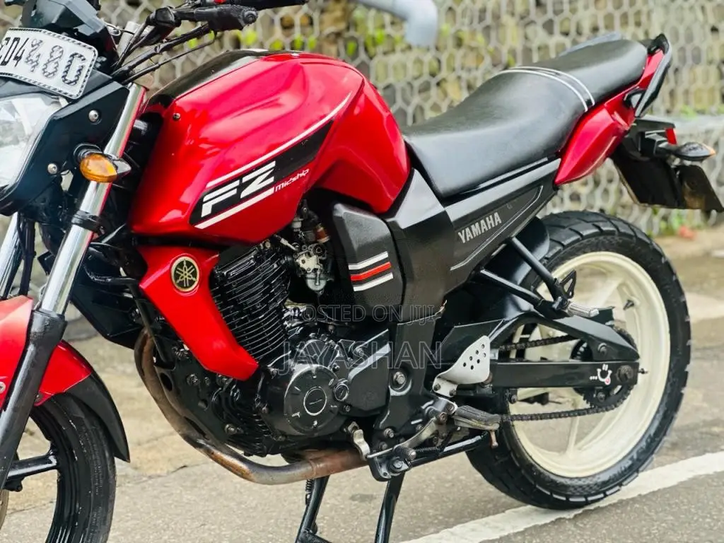 Yamaha FZ 2015 Motorbike (Used)
