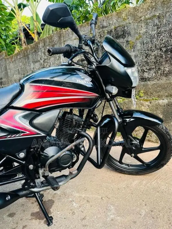Honda Dream Yuga 2015 Motorbike (Used)