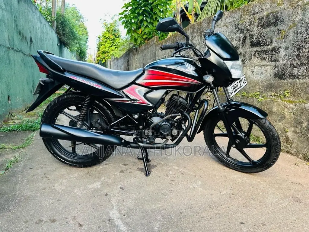 Honda Dream Yuga 2015 Motorbike (Used)