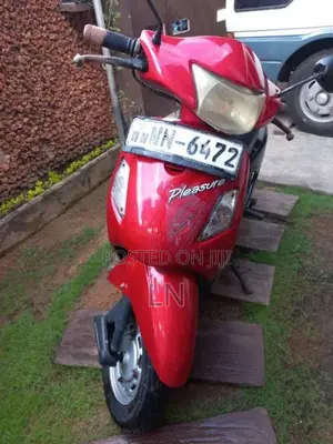 Hero Pleasure 2011 Motorbike (Used)