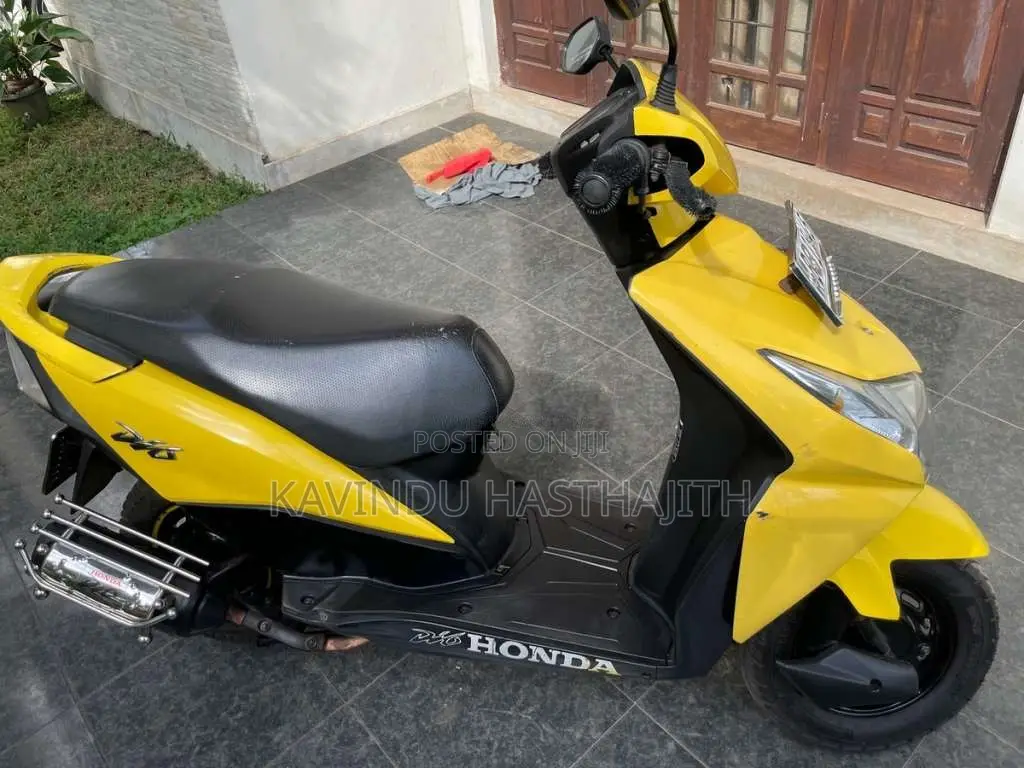 Honda Dio 2014 Motorbike (Used)