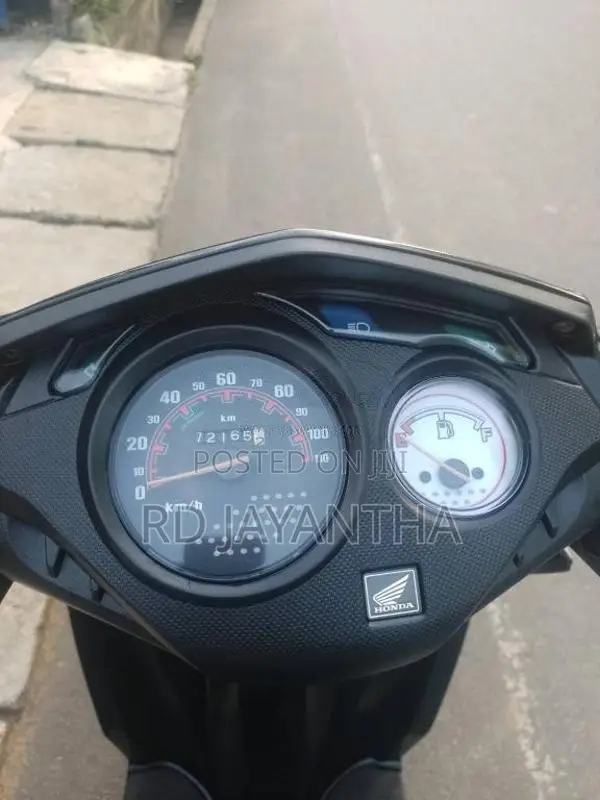 Honda Dio 2015 Motorbike (Used)