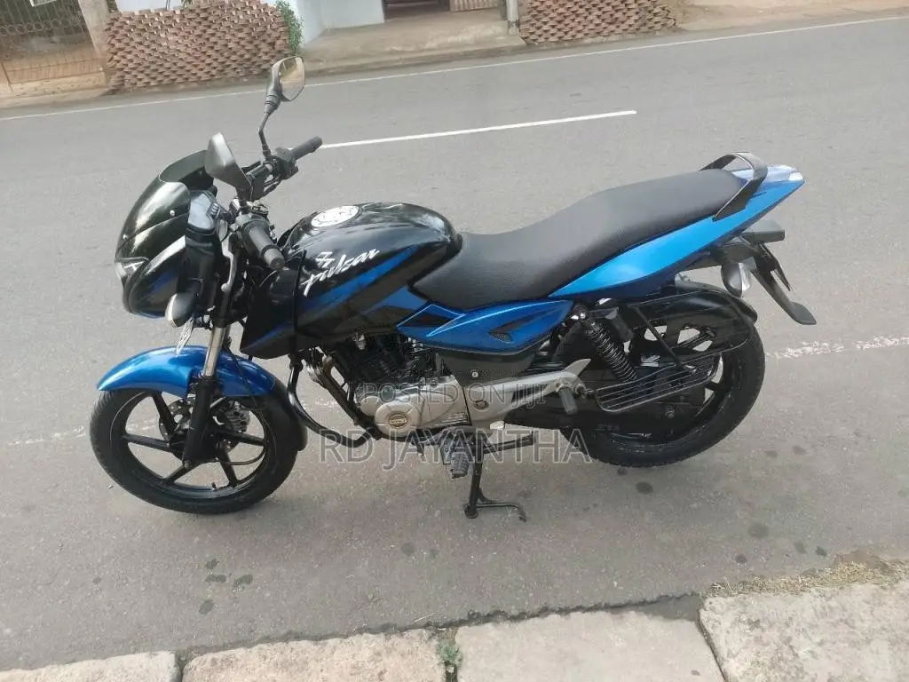 Bajaj Pulsar 2015 Motorbike (Used)