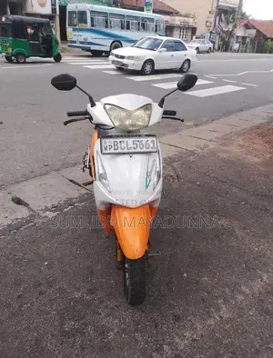 Hero Pleasure 2015 Motorbike (Used)