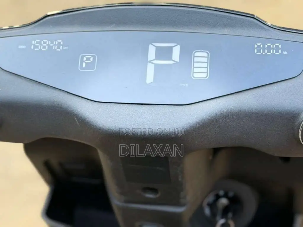 Yadea T5 2025 Motorbike (Used)