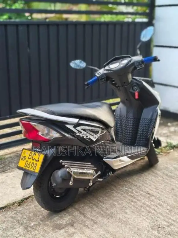 Honda Dio 2015 Motorbike (Used)