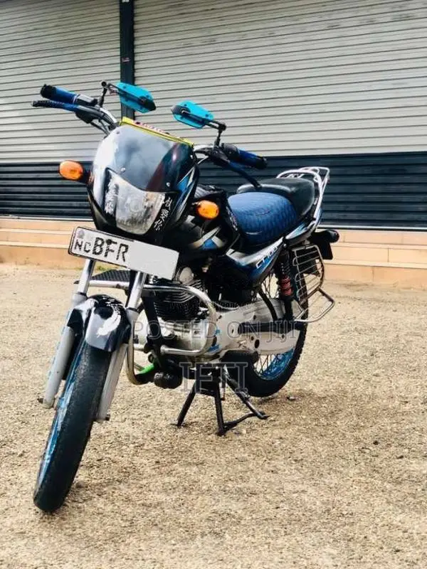 Bajaj CT-100 2017 Motorbike (Used)