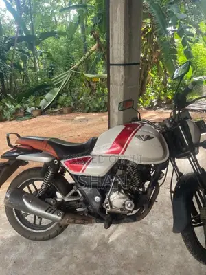 Bajaj V15 2016 Motorbike (Used)