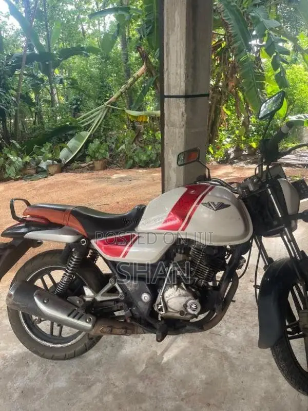 Bajaj V15 2016 Motorbike (Used)