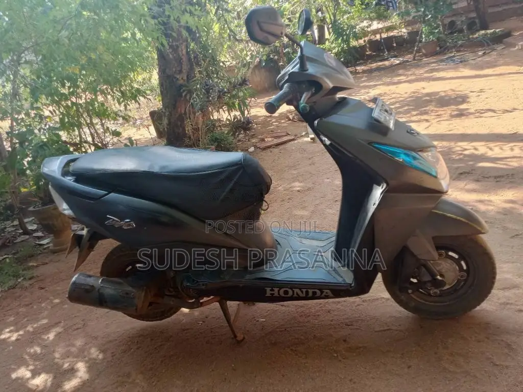 Honda Dio 2015 Motorbike (Used)