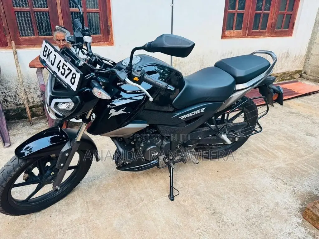 TVS Raider 2025 Motorbike (Used)