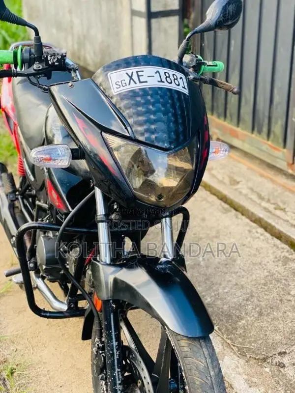 Hero-Honda Glamour 2011 Motorbike (Used)