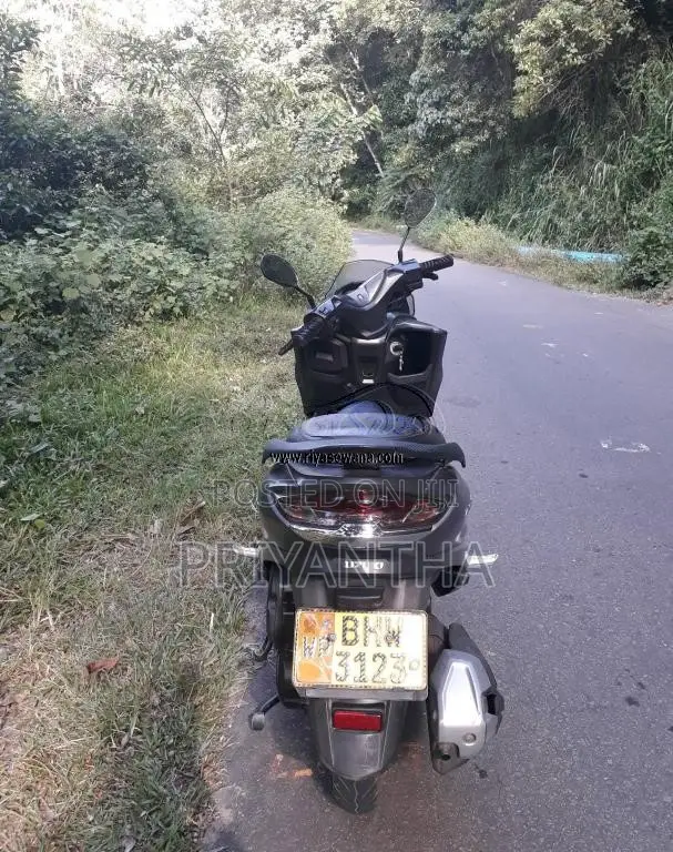 Suzuki Burgman 2019 Motorbike (Used)