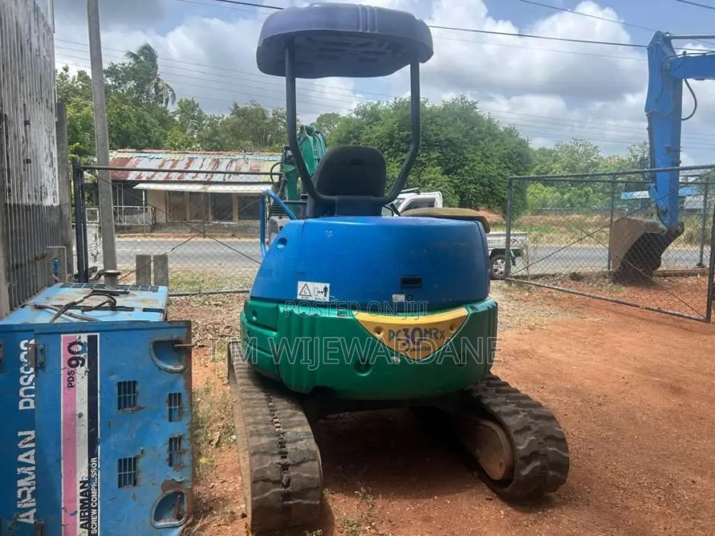Komatsu MR 301 2012 Heavy-Duty (Used)